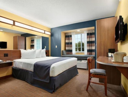 Microtel Inn & Suites By Wyndham Chili/Rochester Airport image 13