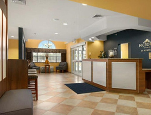 Microtel Inn & Suites By Wyndham Chili/Rochester Airport image 17